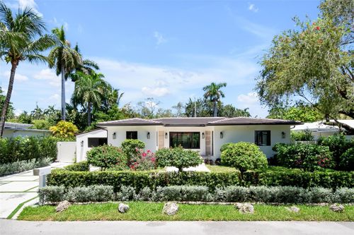899 Ne 71st St, Miami, FL, 33138-5719 | Card Image