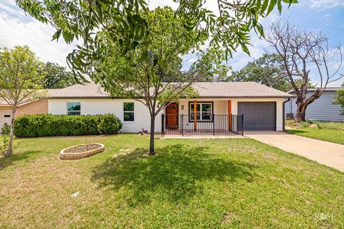 2215 Dartmouth Dr, San Angelo, TX, 76904-5237 | Card Image