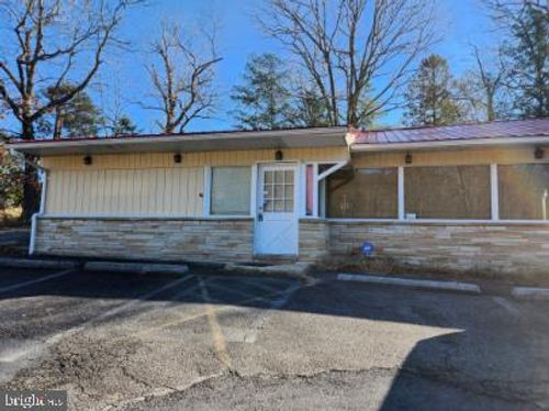 apt-105-9349 Valley Rd, BERKELEY SPRINGS, WV, 25411-7108 | Card Image