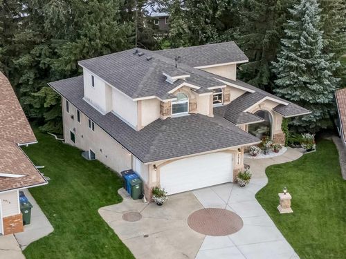 4918 53 Avenue Close, Innisfail, AB, T4G1W1 | Card Image