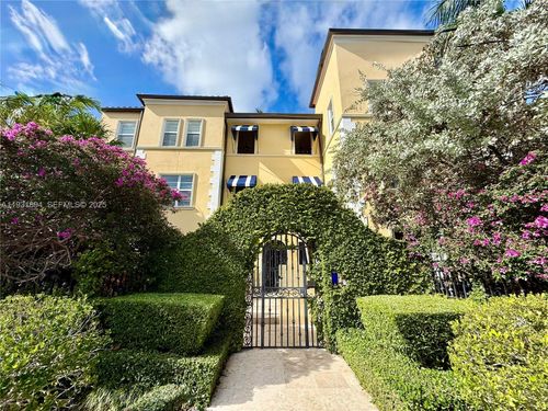 apt-103-4812 Pine Tree Dr, Miami Beach, FL, 33140-3171 | Card Image