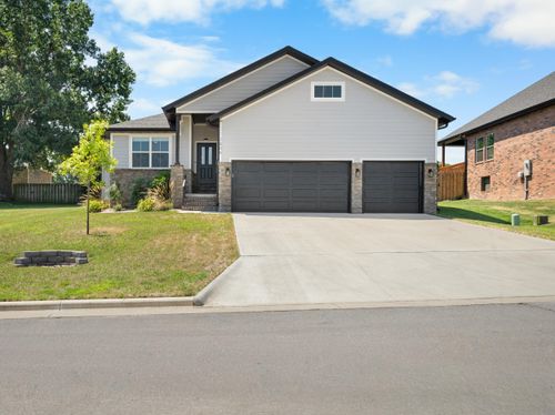 1606 E Silo Ridge Dr, Ozark, MO, 65721-4282 | Card Image