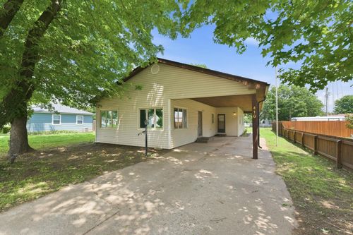 418 S Briarwood St, Norwich, KS, 67118-9307 | Card Image