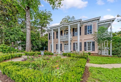 301 E Richardson Ave, Summerville, SC, 29483-6336 | Card Image