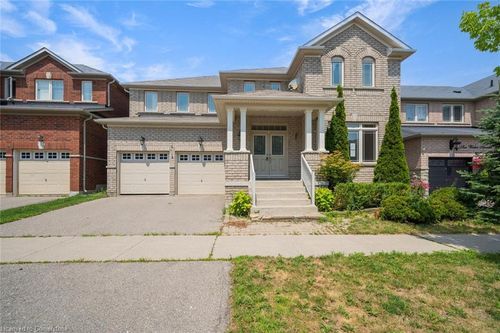 6 Weekes Ave, Richmond Hill, ON, L4E0N2 | Card Image