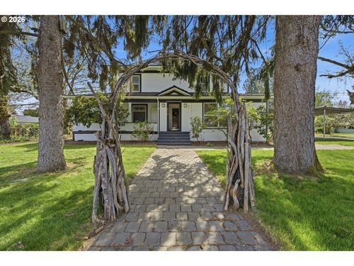 870 Nw Garibaldi St, Hillsboro, OR, 97124-2803 | Card Image