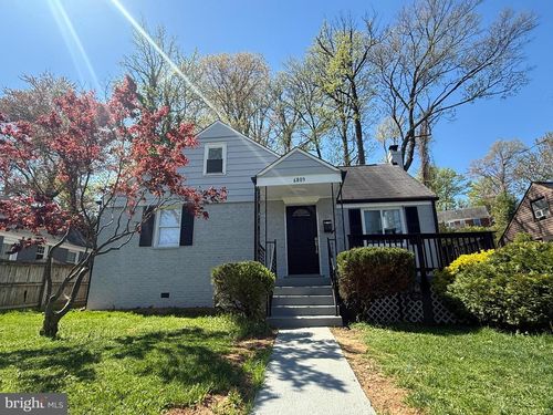 6809 Greenvale Pkwy, HYATTSVILLE, MD, 20784-1537 | Card Image