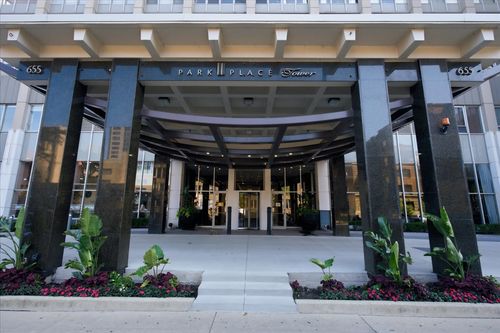 1805-655 Irving Park Rd, Chicago, IL, 60613-3111 | Card Image