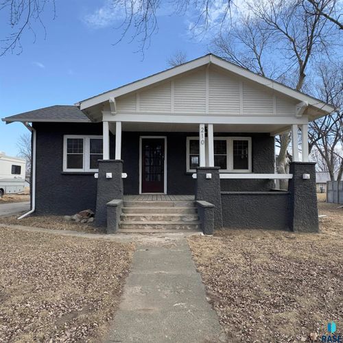 210 S Clark St Street, Viborg, SD, 57070-0000 | Card Image