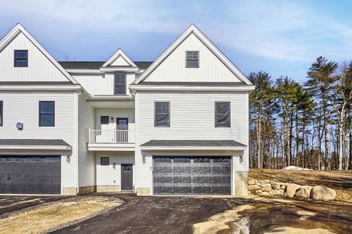 12-44B Stephen C Savage Way, Plaistow, NH, 03865-3202 | Card Image