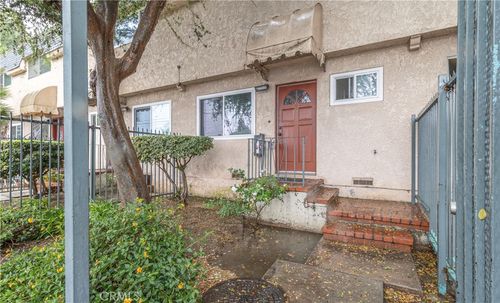 17041 Roscoe Blvd. #4, Northridge, CA, 91325 | Card Image