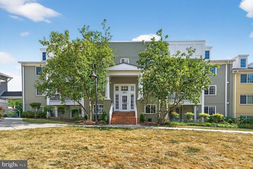 unit-401-4071 S Four Mile Run Dr, ARLINGTON, VA, 22204-5619 | Card Image