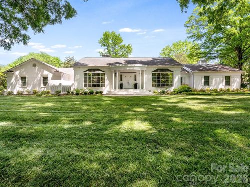 2738 Beverwyck Rd, Charlotte, NC, 28211-3308 | Card Image