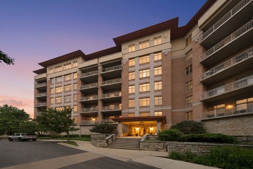 702-40 Prairie Park Dr, Wheeling, IL, 60090-2017 | Card Image