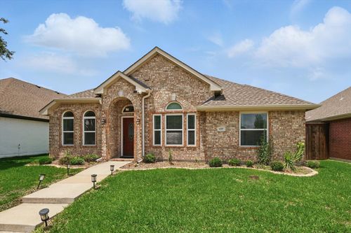6205 Apache Dr, The Colony, TX, 75056-3831 | Card Image