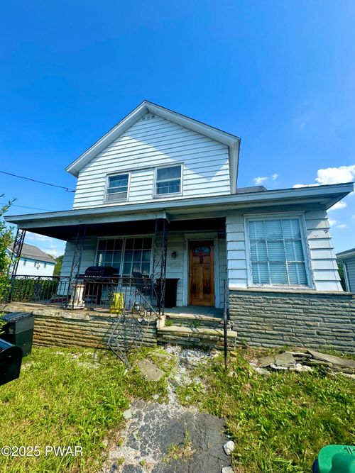 668 Main St, Vandling, PA, 18421-1526 | Card Image