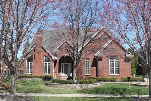 20316 Huron Dr. Drive, Clinton Charter Township, MI, 48038 | Card Image