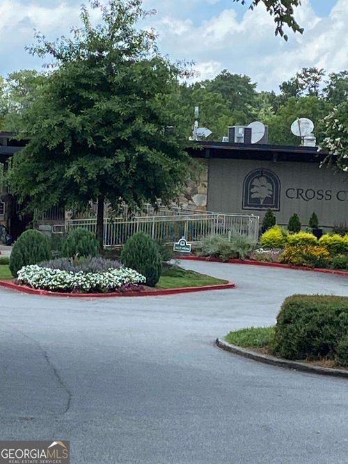 29 Chaumont Sq Nw, Atlanta, GA, 30327-1077 | Card Image