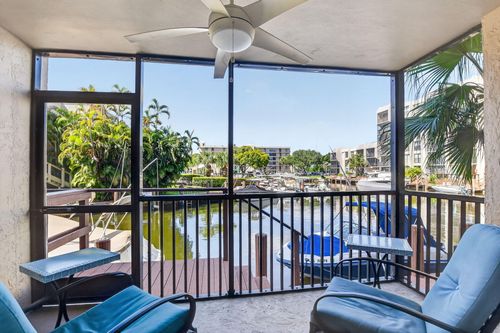 102-3 Royal Palm Way, Boca Raton, FL, 33432-7849 | Card Image