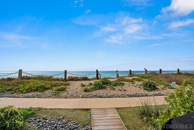 UNIT-114 - 435 S Sierra Ave, Condo with 1 bedrooms, 2 bathrooms and 2 parking in Solana Beach CA | Image 26