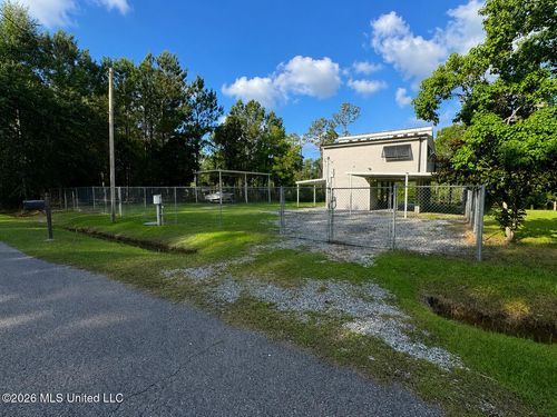 10073 River Dr, Bay Saint Louis, MS, 39520-7144 | Card Image