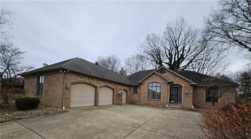 61 Midgewood Drive, Boardman, OH, 44512 | Card Image