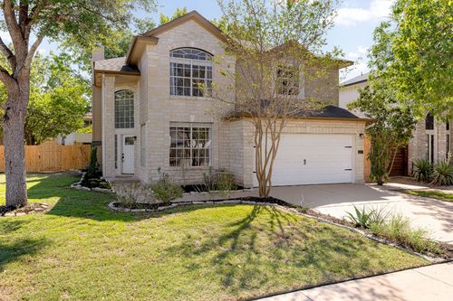 15527 Crissom Ln, Austin, TX, 78728-3635 | Card Image