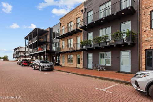 ste-431-145 Republic St, Madison, MS, 39110-6911 | Card Image