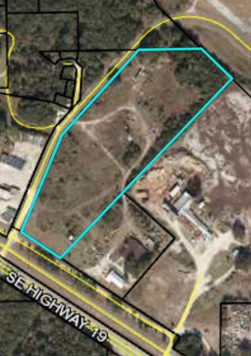 86 Ne 170th St, Cross City, FL, 32628-3481 | Card Image