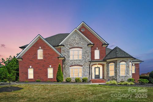 3864 French Fields Ln, Harrisburg, NC, 28075-9695 | Card Image