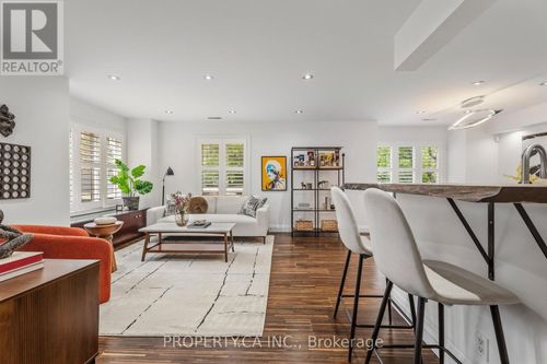 th2-208 Niagara St, Toronto, ON, M6J3W5 | Card Image