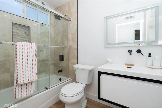 13064 Hedda Ln, House other with 3 bedrooms, 2 bathrooms and 2 parking in Cerritos CA | Image 19