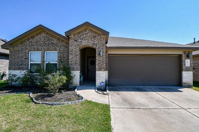 8215 Molasses Way, House other with 4 bedrooms, 2 bathrooms and null parking in Rosharon TX | Image 1