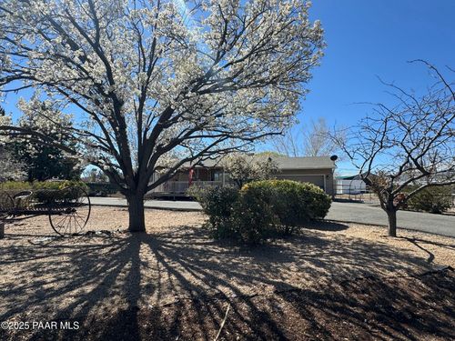 6701 E Paradise Ln, Prescott Valley, AZ, 86314-2409 | Card Image