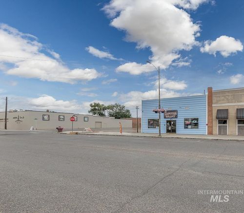 475 S Oregon St, Ontario, OR, 97914-3606 | Card Image