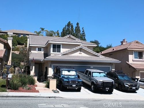 28318 Santa Catarina Rd, Saugus, CA, 91350-3846 | Card Image