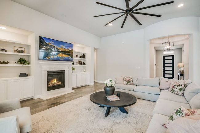 206 Bridge Water Loop, House other with 4 bedrooms, 4 bathrooms and 4 parking in Dripping Springs TX | Image 16