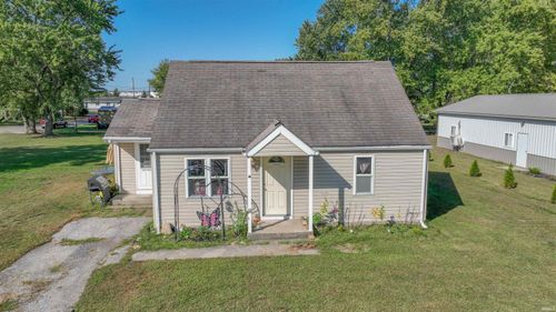 1011 N Agnew St, Winamac, IN, 46996-1021 | Card Image