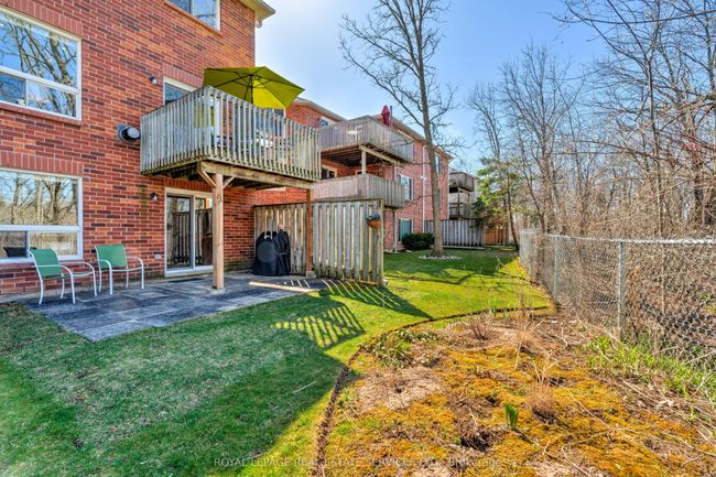 21 - 2120 Headon Rd, Condo with 3 bedrooms, 4 bathrooms and 1 parking in Burlington ON | Image 33