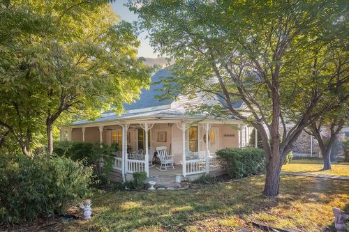 435 Main St, Mammoth Spring, AR, 72554-8800 | Card Image