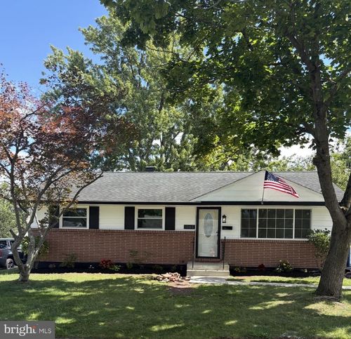 1062 Hale St, POTTSTOWN, PA, 19464-4073 | Card Image