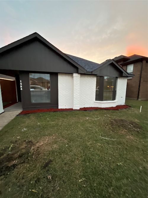 1424 Wheatfield Dr, Mesquite, TX, 75149-6840 | Card Image