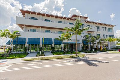 204 - 101 8th St S, Home with 1 bedrooms, 1 bathrooms and null parking in Naples FL | Image 2