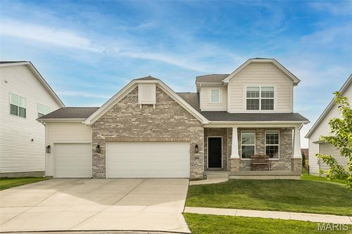 325 Gailin Dr, Lake St Louis, MO, 63367-6484 | Card Image