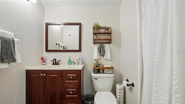 Upstairs bathroom | Image 50