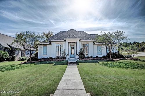 102 S Glen Dr, Madison, MS, 39110-6550 | Card Image