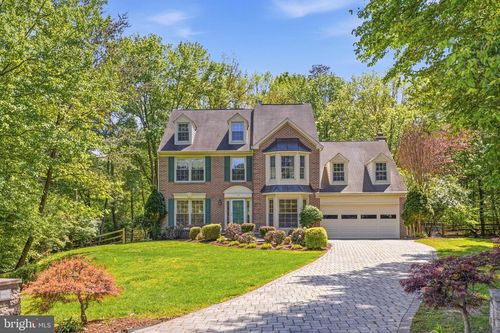 6762 Bronze Post Rd, CENTREVILLE, VA, 20121-2188 | Card Image