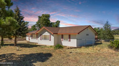 6165 Jerri Lyn Ln, Flagstaff, AZ, 86004-5545 | Card Image