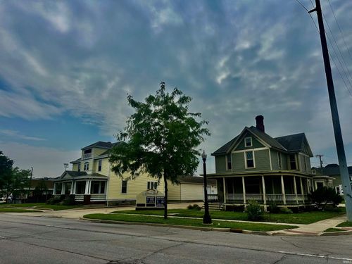 529 W Jefferson Blvd, Fort Wayne, IN, 46802-2905 | Card Image