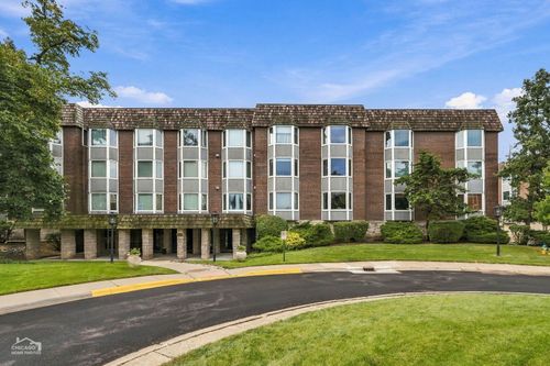 3e-2600 Windsor Mall, Park Ridge, IL, 60068-3635 | Card Image